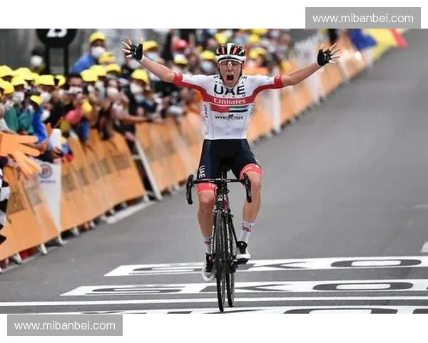 环法自行车赛精彩回顾与选手策略解析全景指南 环法自行车赛精彩回顾与选手策略解析全景指南