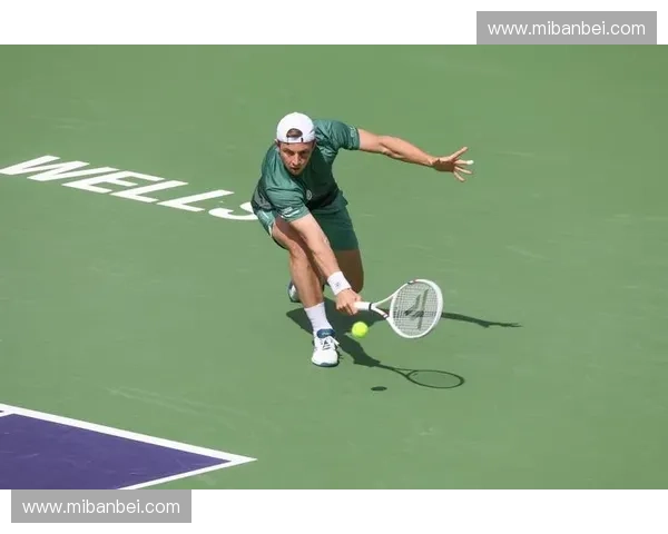 战术发球技巧与应用分析 提升网球比赛中的制胜关键